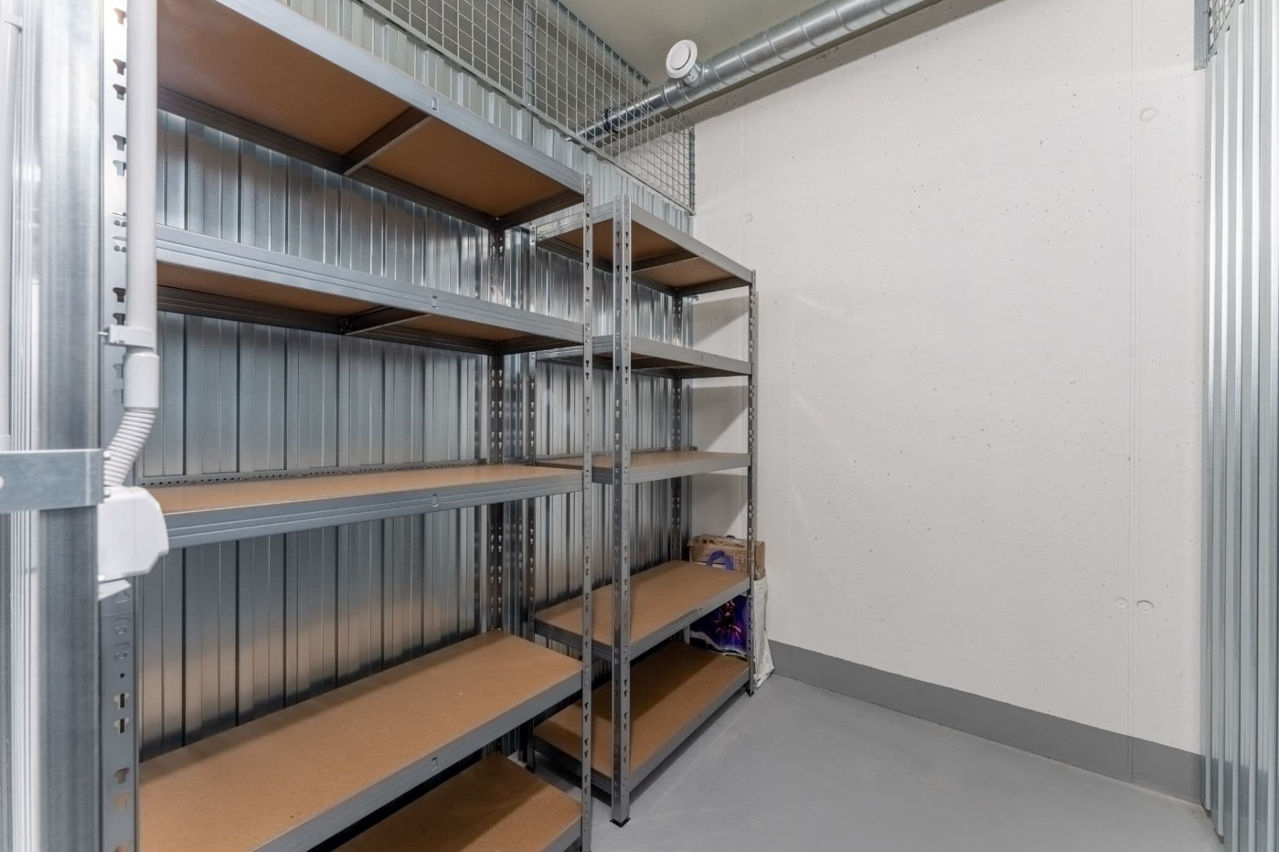 Studio flat to rent, 37 m², Gerstelova, Prague, Prague Studio flat to rent, 37 m², Gerstelova, Prague, Prague