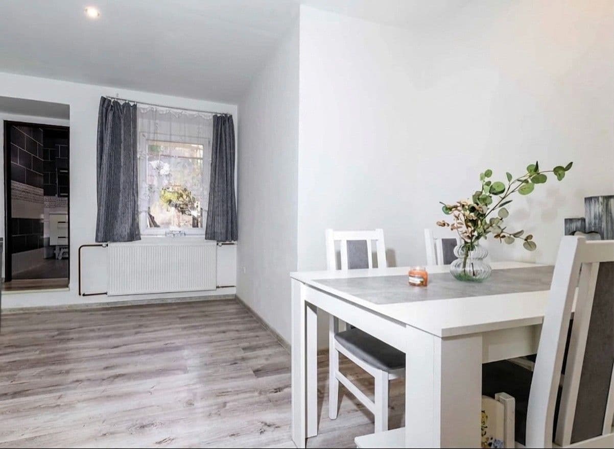 2 bedroom flat for sale, 59 m², Svinařovská, Smečno, Středočeský Region 2 bedroom flat for sale, 59 m², Svinařovská, Smečno, Středočeský Region