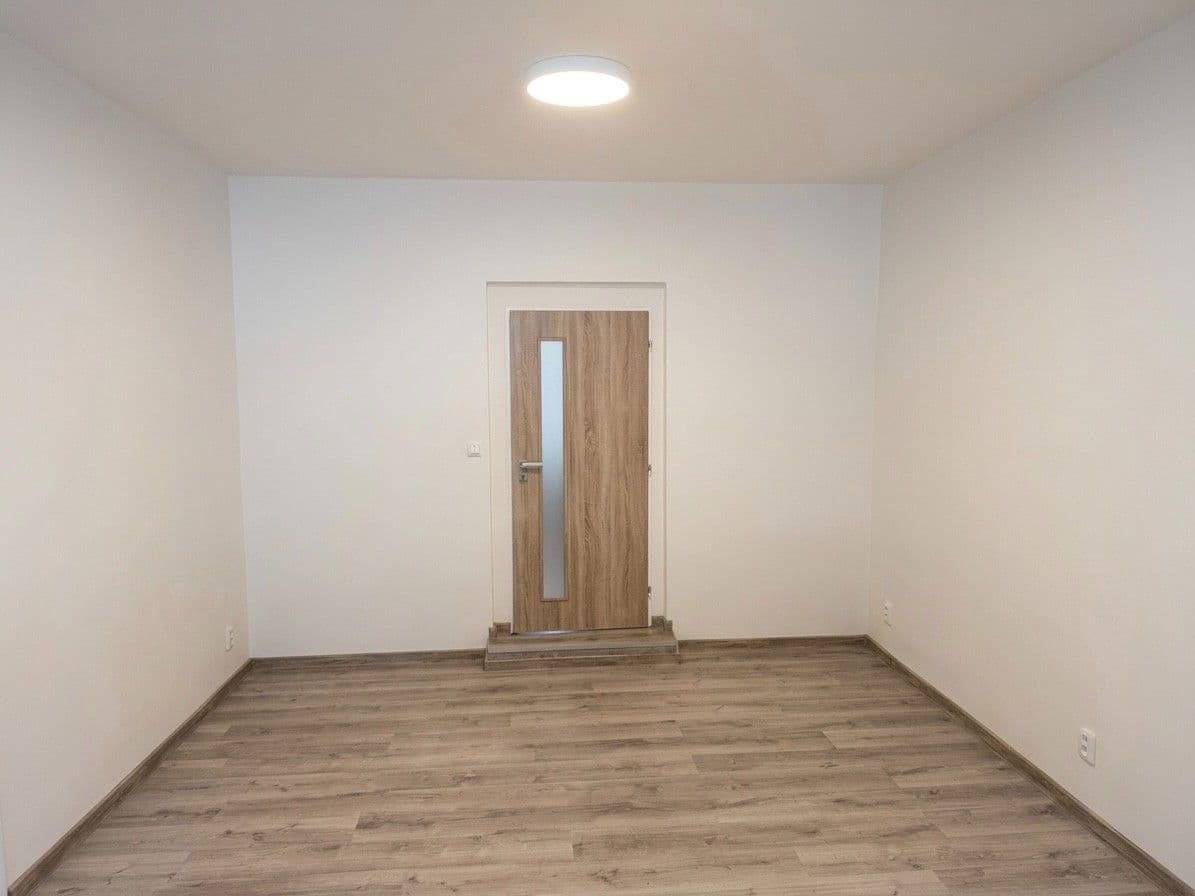 2 bedroom flat for sale, 59 m², Svinařovská, Smečno, Středočeský Region 2 bedroom flat for sale, 59 m², Svinařovská, Smečno, Středočeský Region