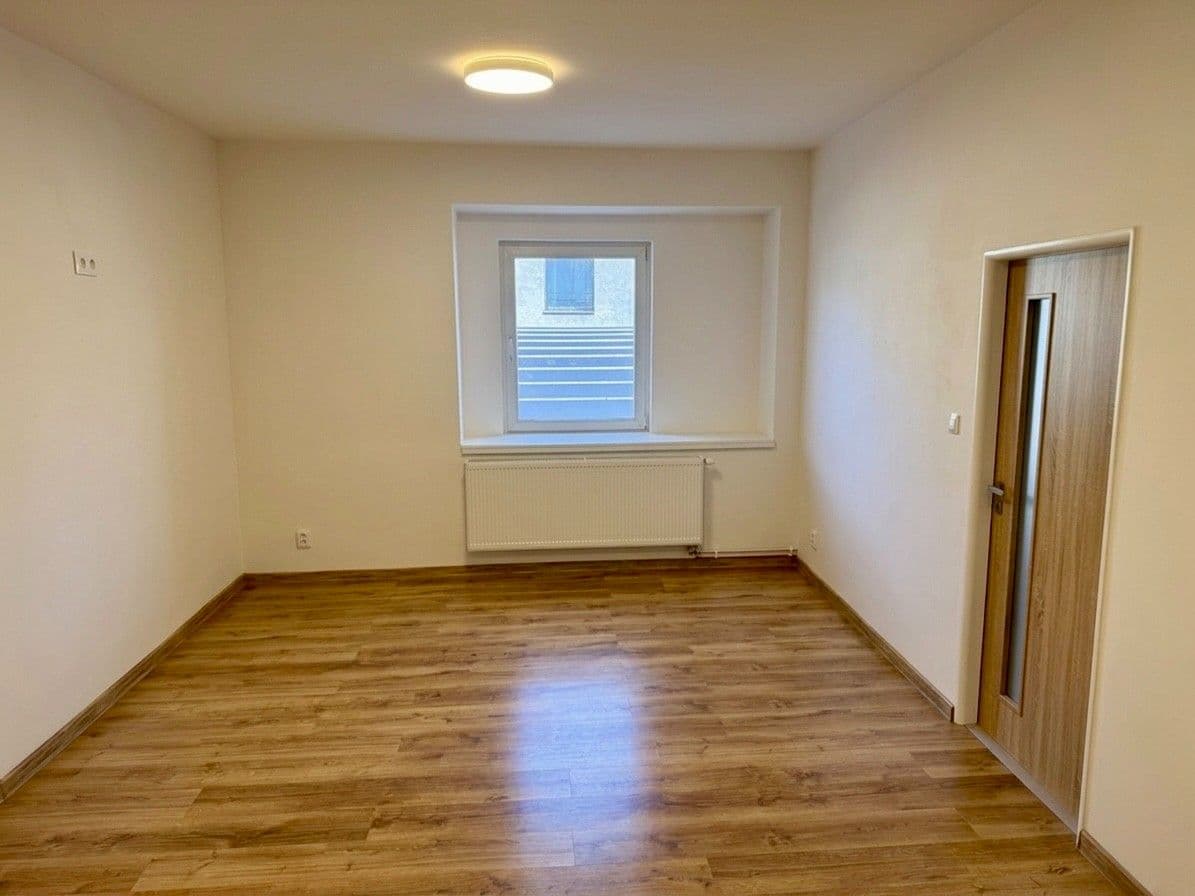 2 bedroom flat for sale, 59 m², Svinařovská, Smečno, Středočeský Region 2 bedroom flat for sale, 59 m², Svinařovská, Smečno, Středočeský Region