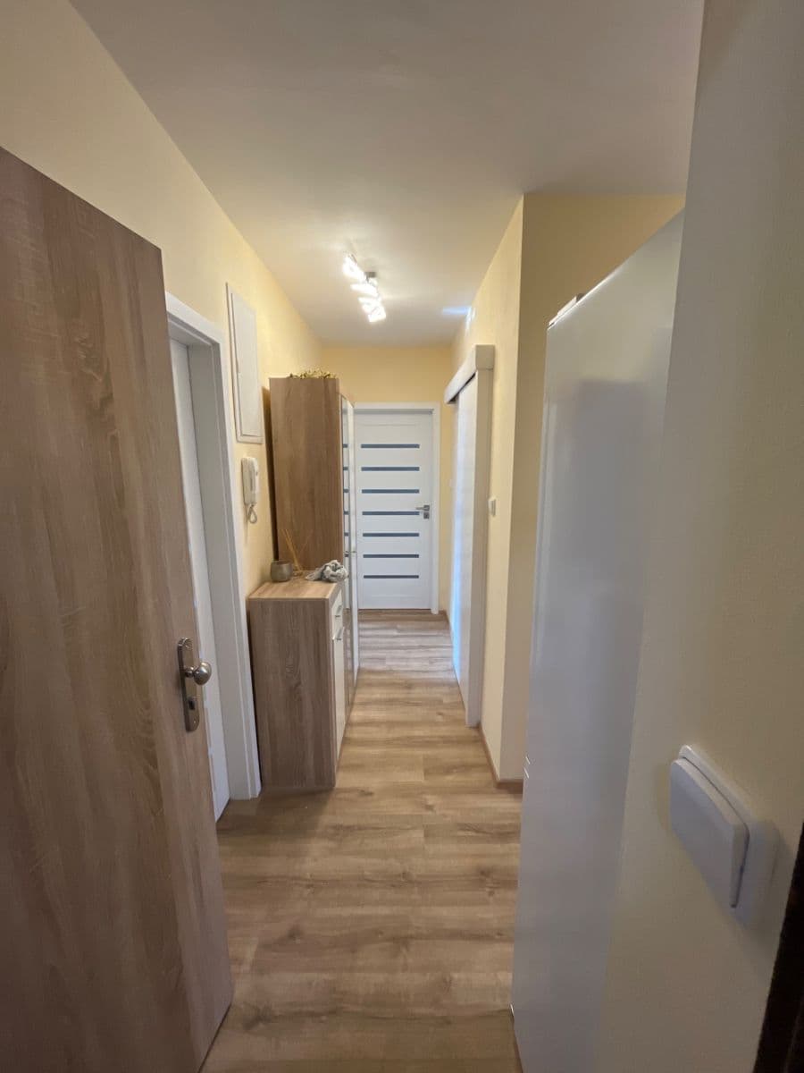 3 bedroom flat to rent, 64 m², U Tržnice, Neratovice, Středočeský Region 3 bedroom flat to rent, 64 m², U Tržnice, Neratovice, Středočeský Region