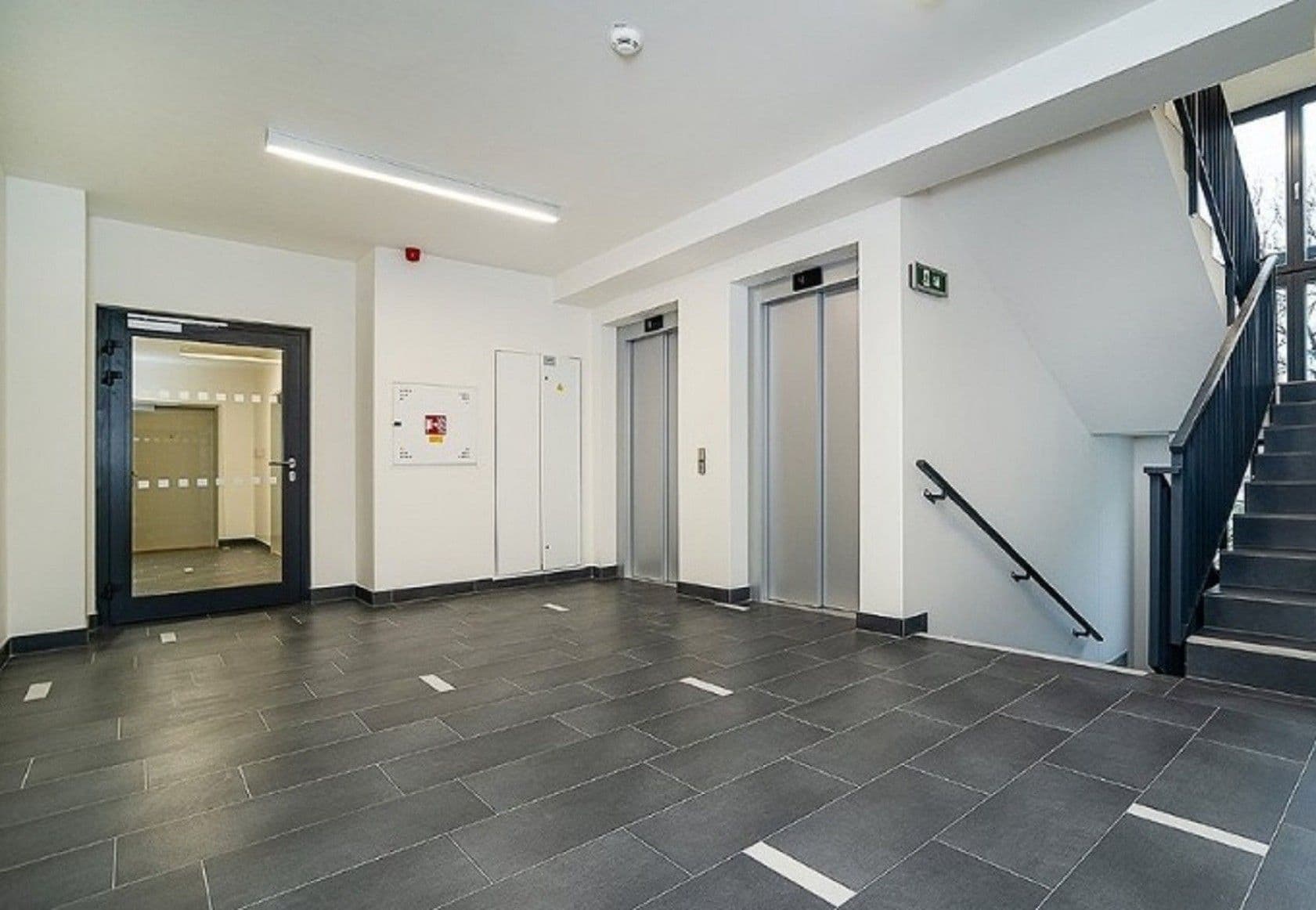 1 bedroom with open-plan kitchen flat to rent, 50 m², Střížkovská, Prague, Prague 1 bedroom with open-plan kitchen flat to rent, 50 m², Střížkovská, Prague, Prague