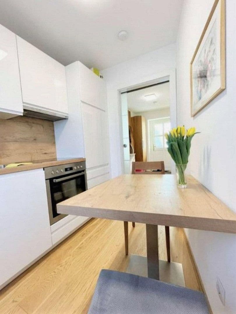 Studio flat to rent, 35 m², Langstraße, Innsbruck, Tyrol Studio flat to rent, 35 m², Langstraße, Innsbruck, Tyrol