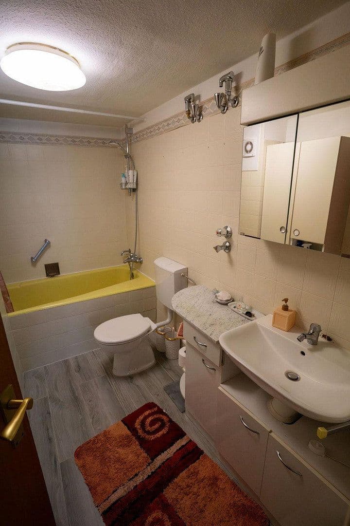 2 bedroom flat to rent, 70 m², Kradepohlsmühlenweg 1A, Bergisch Gladbach, North Rhine-Westphalia 2 bedroom flat to rent, 70 m², Kradepohlsmühlenweg 1A, Bergisch Gladbach, North Rhine-Westphalia