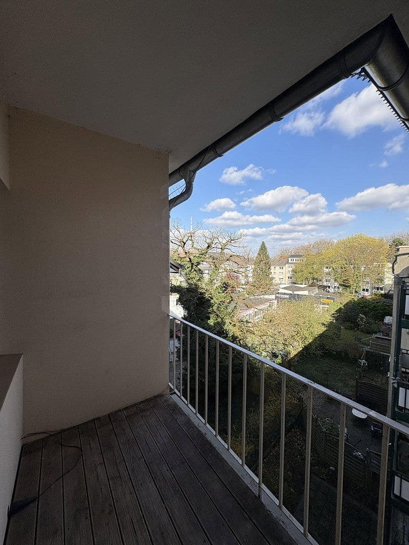 1 bedroom with open-plan kitchen flat to rent, 70 m², Carmerstr. 29, Essen, North Rhine-Westphalia 1 bedroom with open-plan kitchen flat to rent, 70 m², Carmerstr. 29, Essen, North Rhine-Westphalia