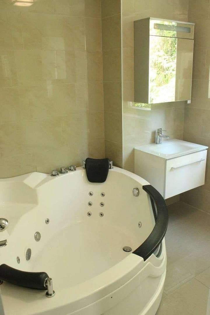 3 bedroom with open-plan kitchen flat for sale, 110 m², Leitengasse, Wien, Vienna 3 bedroom with open-plan kitchen flat for sale, 110 m², Leitengasse, Wien, Vienna