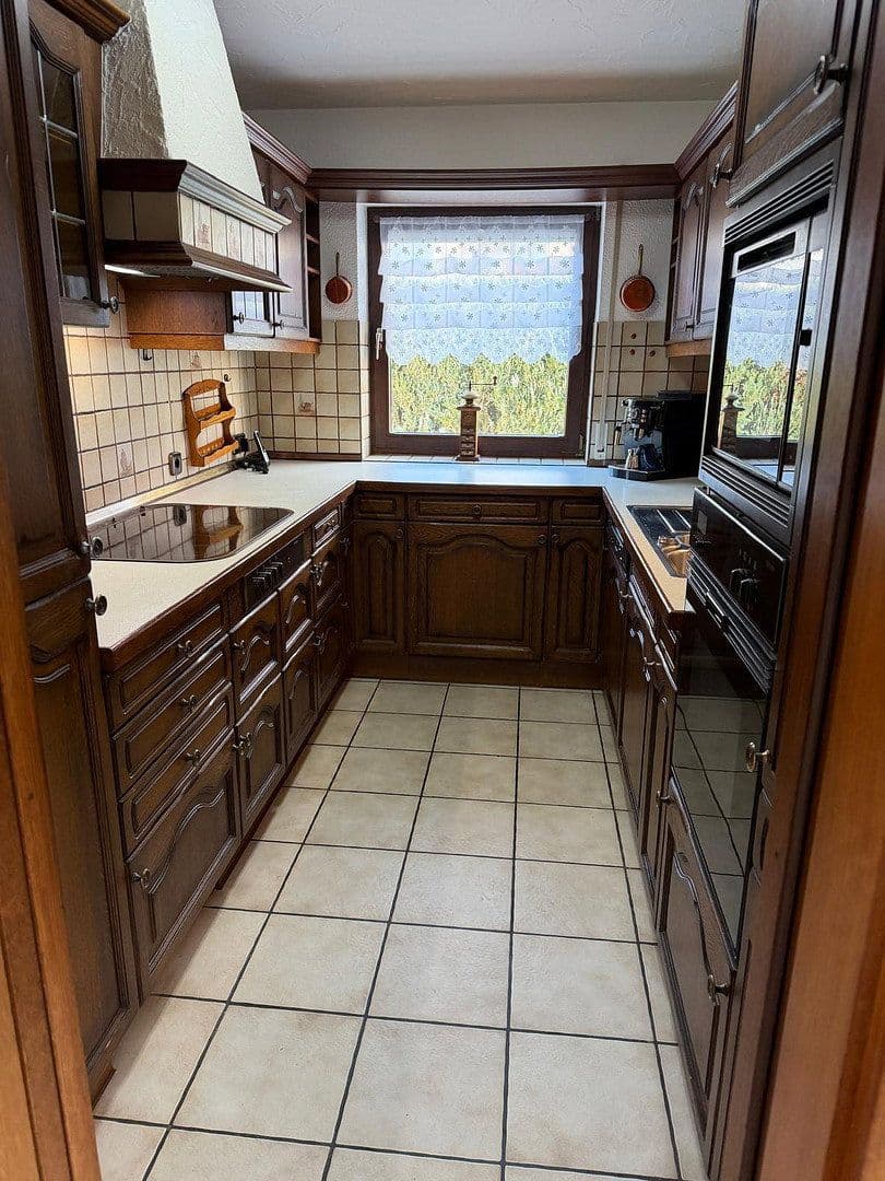 house to rent, 240 m², Peter-Parlerstraße 6, Sindelfingen, Baden-Württemberg house to rent, 240 m², Peter-Parlerstraße 6, Sindelfingen, Baden-Württemberg