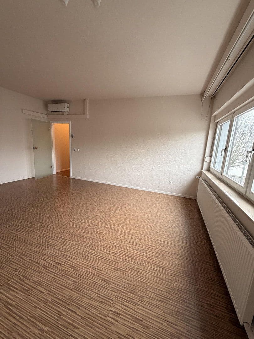 office to rent, 110 m², Austraße 17, Öhringen, Baden-Württemberg office to rent, 110 m², Austraße 17, Öhringen, Baden-Württemberg