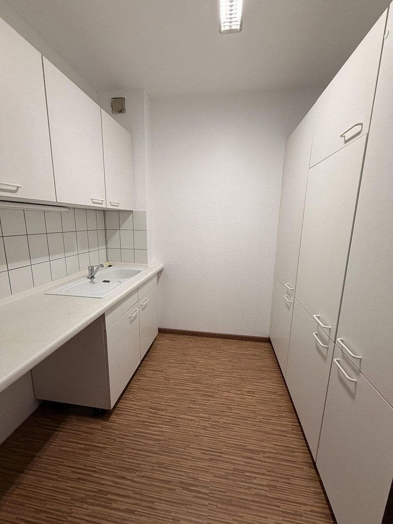 office to rent, 110 m², Austraße 17, Öhringen, Baden-Württemberg office to rent, 110 m², Austraße 17, Öhringen, Baden-Württemberg