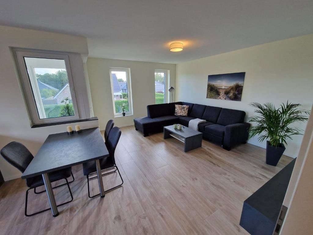 1 bedroom with open-plan kitchen flat to rent, 75 m², Westoverledingen, Lower Saxony 1 bedroom with open-plan kitchen flat to rent, 75 m², Westoverledingen, Lower Saxony