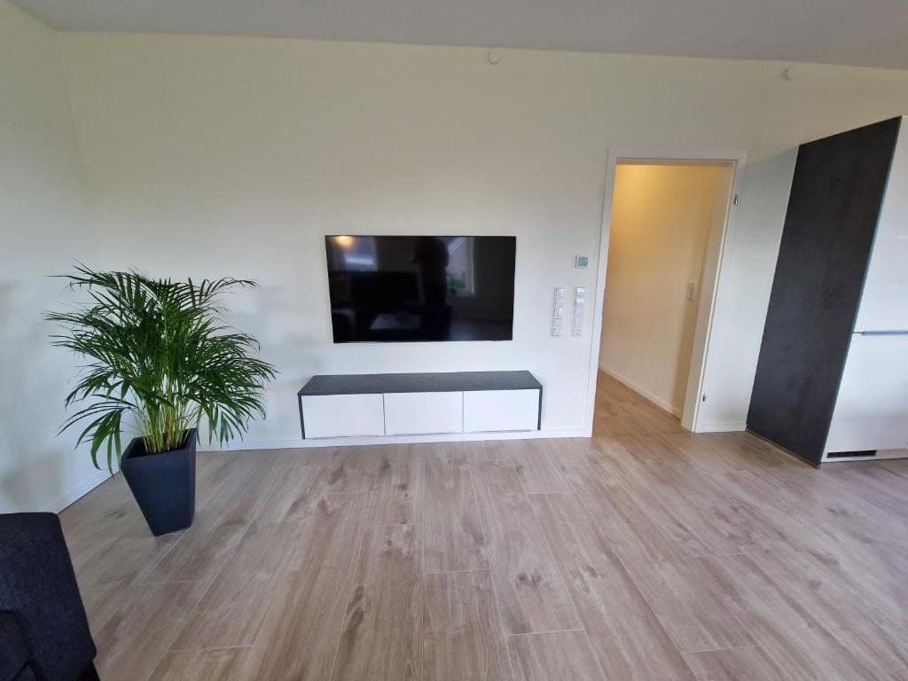 1 bedroom with open-plan kitchen flat to rent, 75 m², Westoverledingen, Lower Saxony 1 bedroom with open-plan kitchen flat to rent, 75 m², Westoverledingen, Lower Saxony