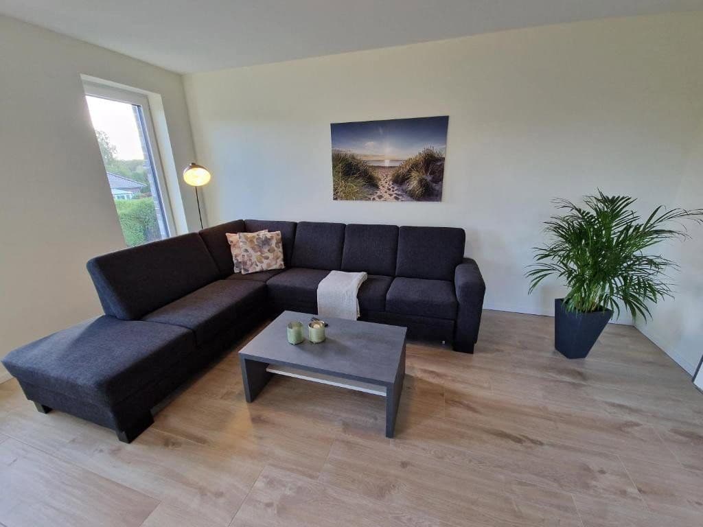 1 bedroom with open-plan kitchen flat to rent, 75 m², Westoverledingen, Lower Saxony 1 bedroom with open-plan kitchen flat to rent, 75 m², Westoverledingen, Lower Saxony