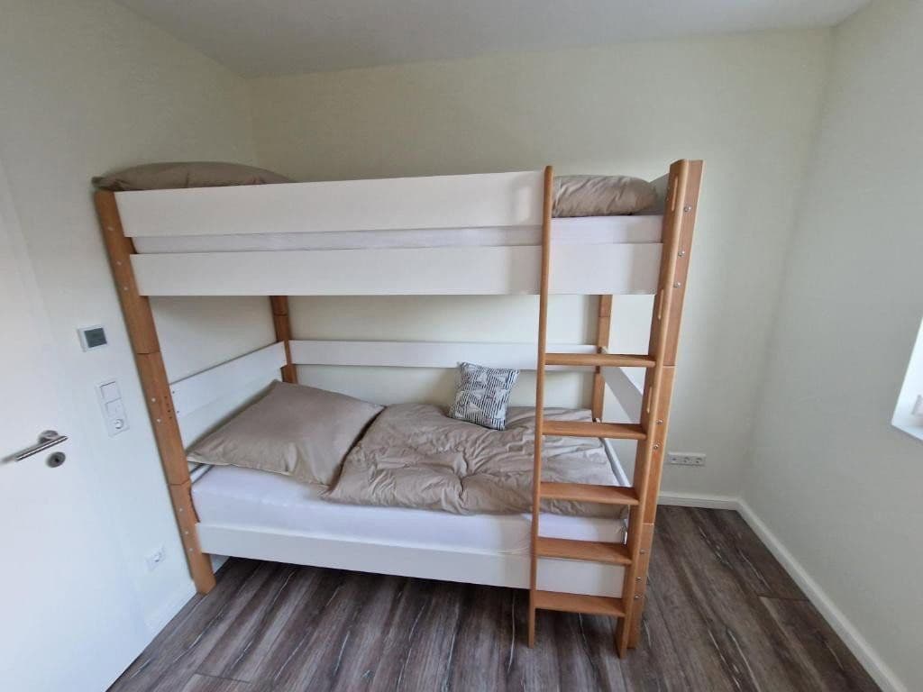 1 bedroom with open-plan kitchen flat to rent, 75 m², Westoverledingen, Lower Saxony 1 bedroom with open-plan kitchen flat to rent, 75 m², Westoverledingen, Lower Saxony