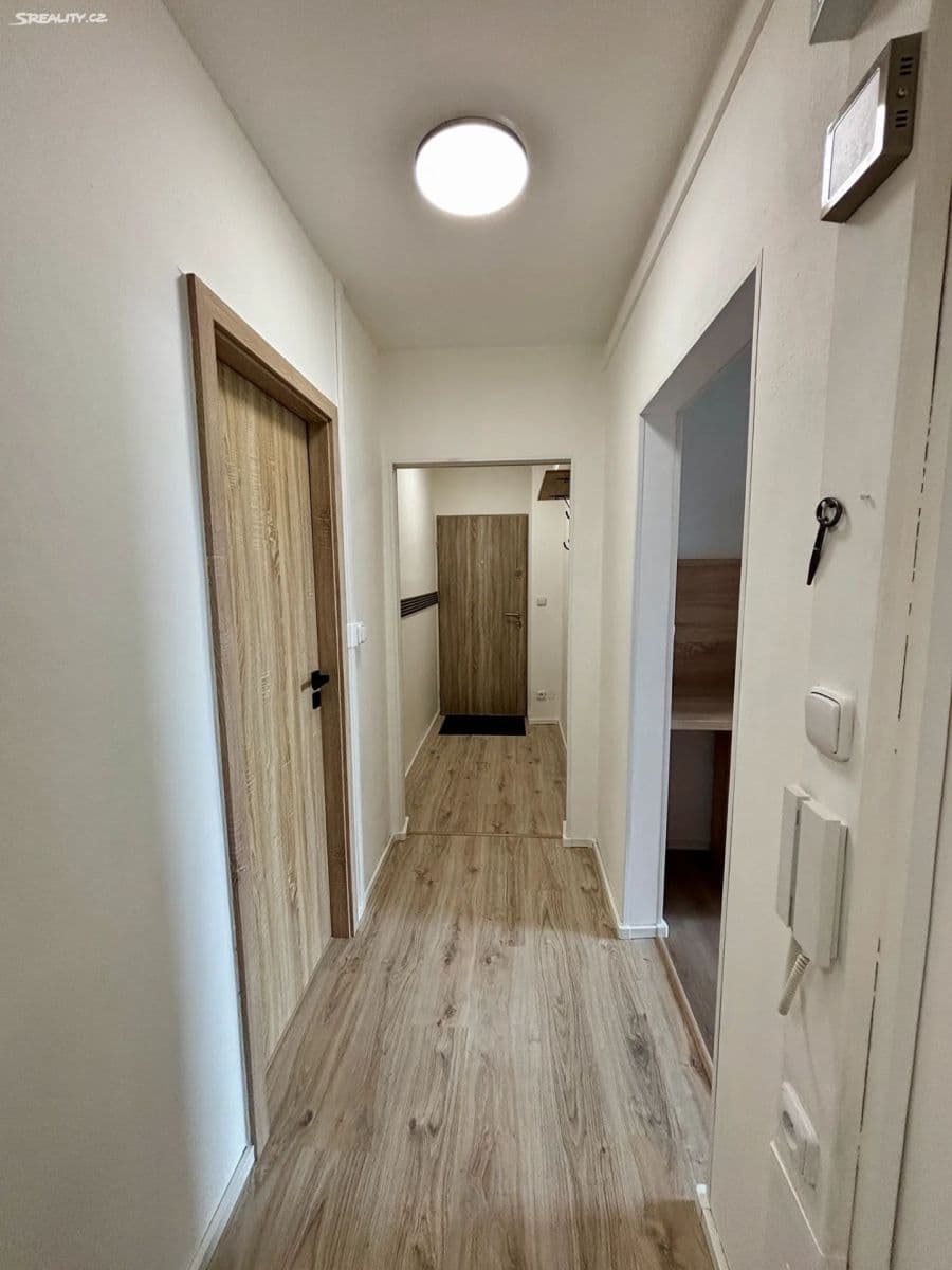 3 bedroom flat to rent, 72 m², Krynická, Prague, Prague 3 bedroom flat to rent, 72 m², Krynická, Prague, Prague