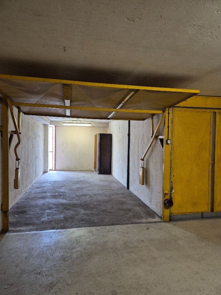 garage to rent, 17 m², Navigátorů, Prague, Prague garage to rent, 17 m², Navigátorů, Prague, Prague