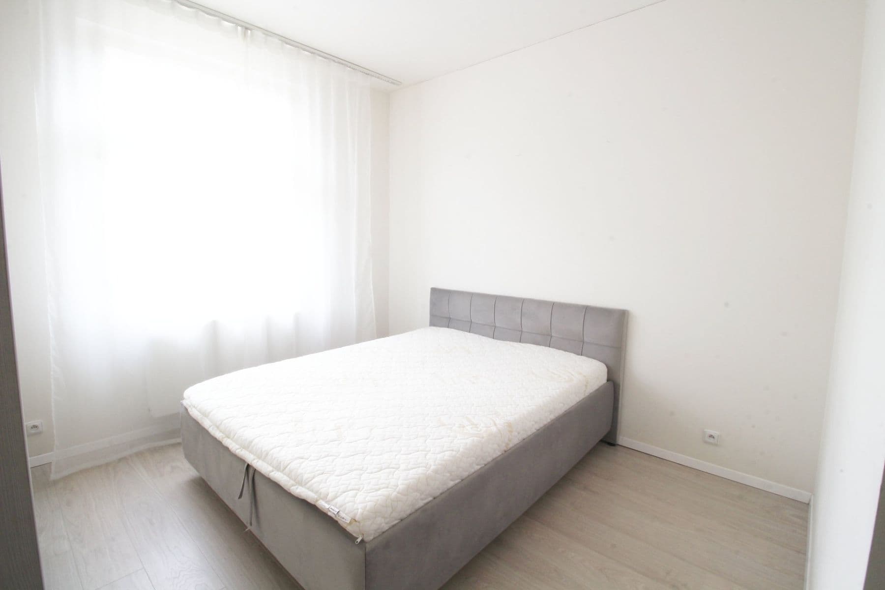 1 bedroom with open-plan kitchen flat to rent, 54 m², Na Zámyšli, Prague, Prague 1 bedroom with open-plan kitchen flat to rent, 54 m², Na Zámyšli, Prague, Prague