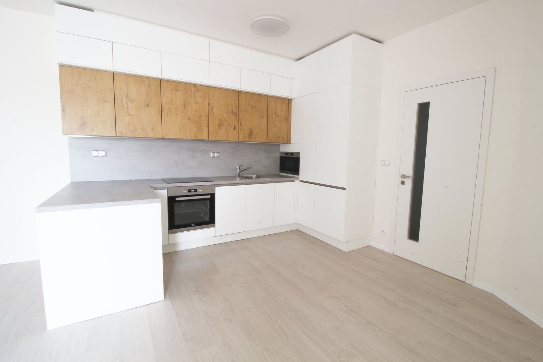 1 bedroom with open-plan kitchen flat to rent, 54 m², Na Zámyšli, Prague, Prague 1 bedroom with open-plan kitchen flat to rent, 54 m², Na Zámyšli, Prague, Prague