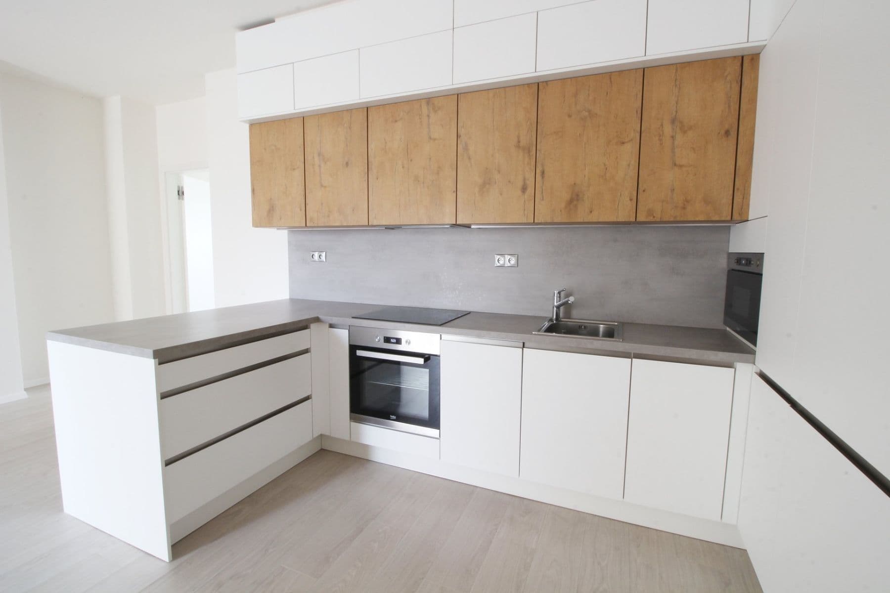 1 bedroom with open-plan kitchen flat to rent, 54 m², Na Zámyšli, Prague, Prague 1 bedroom with open-plan kitchen flat to rent, 54 m², Na Zámyšli, Prague, Prague
