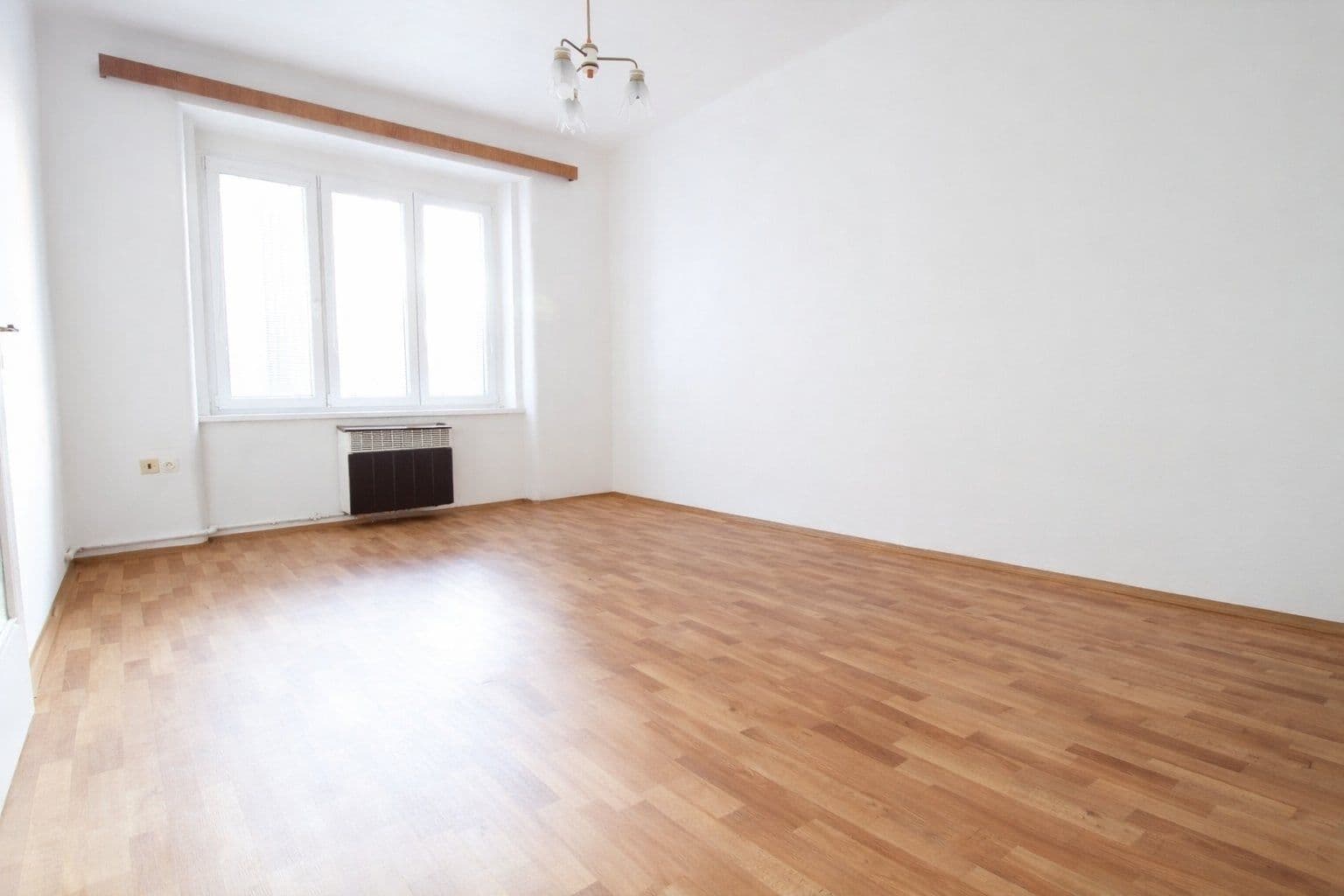 1 bedroom with open-plan kitchen flat to rent, 60 m², Argentinská, Prague, Prague 1 bedroom with open-plan kitchen flat to rent, 60 m², Argentinská, Prague, Prague