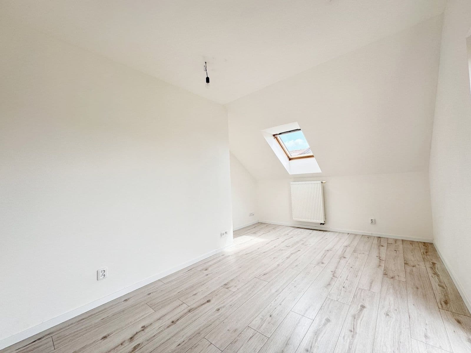 3 bedroom flat to rent, 119 m², Žitná, Šestajovice, Středočeský Region 3 bedroom flat to rent, 119 m², Žitná, Šestajovice, Středočeský Region