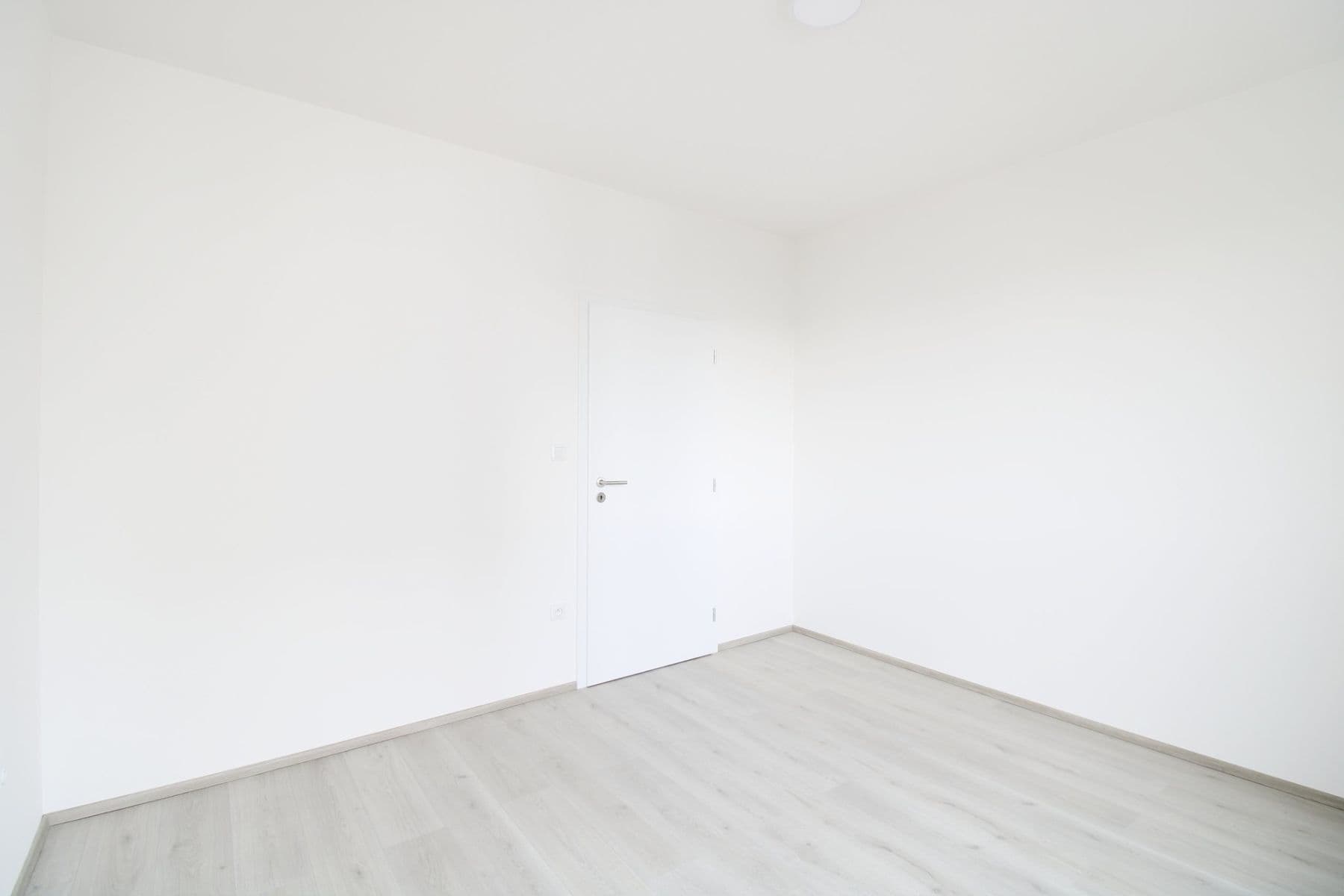 1 bedroom with open-plan kitchen flat to rent, 50 m², Štěpána Rautenstraucha, Kladno, Středočeský Region 1 bedroom with open-plan kitchen flat to rent, 50 m², Štěpána Rautenstraucha, Kladno, Středočeský Region