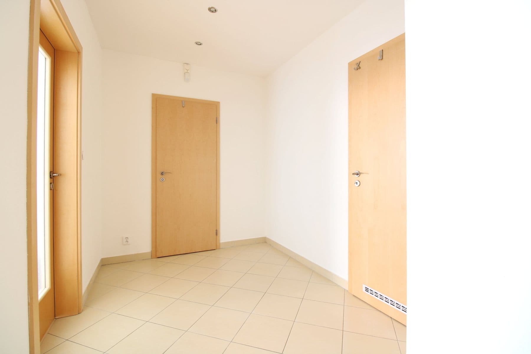 Studio flat to rent, 41 m², Nad Akcízem, Prague, Prague Studio flat to rent, 41 m², Nad Akcízem, Prague, Prague