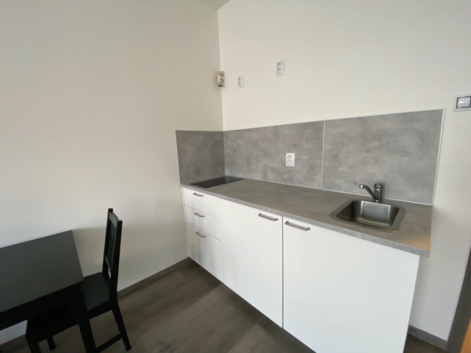 Studio flat to rent, 22 m², Bozděchova, Prague, Prague Studio flat to rent, 22 m², Bozděchova, Prague, Prague