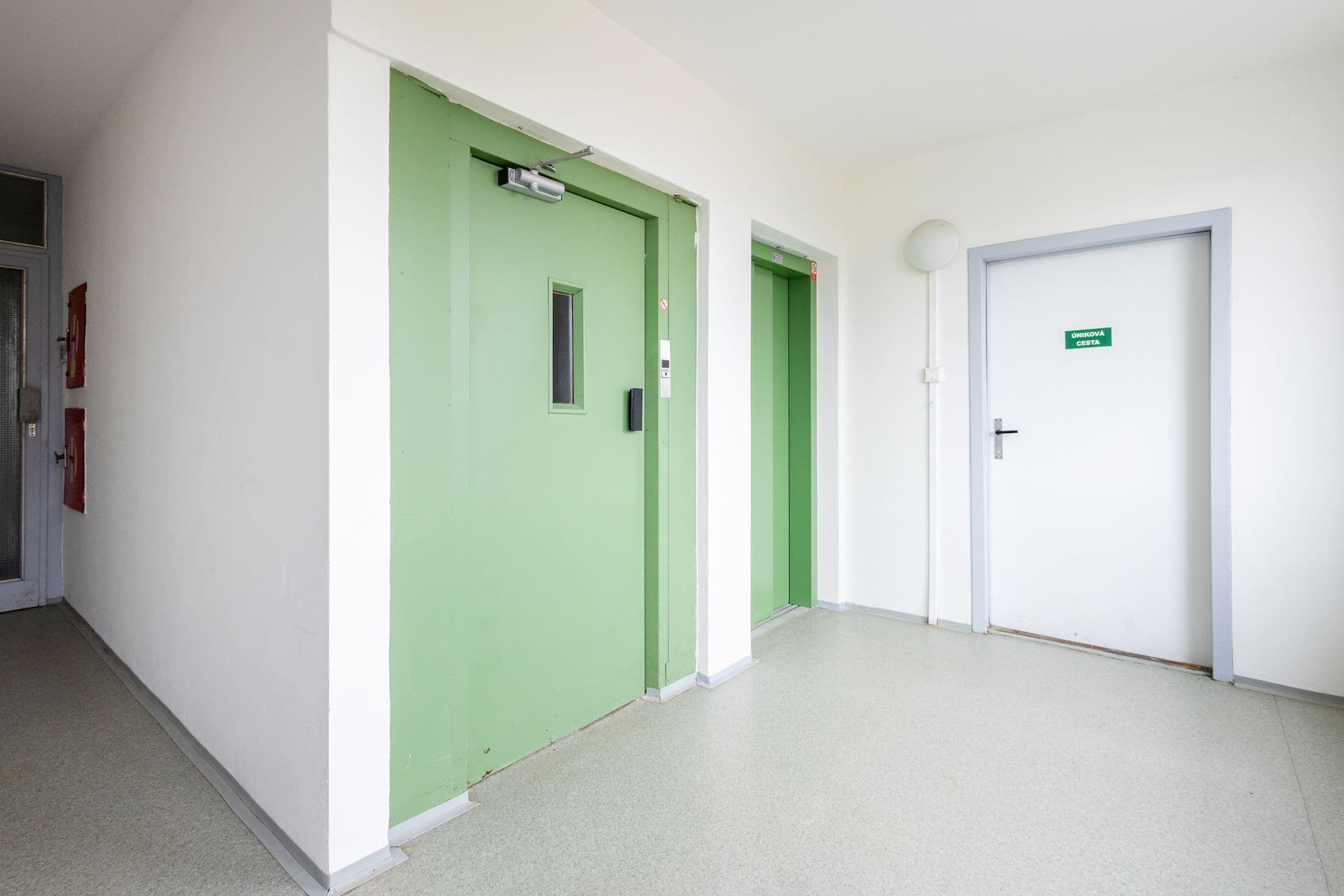 1 bedroom with open-plan kitchen flat for sale, 47 m², Vybíralova, Prague, Prague 1 bedroom with open-plan kitchen flat for sale, 47 m², Vybíralova, Prague, Prague