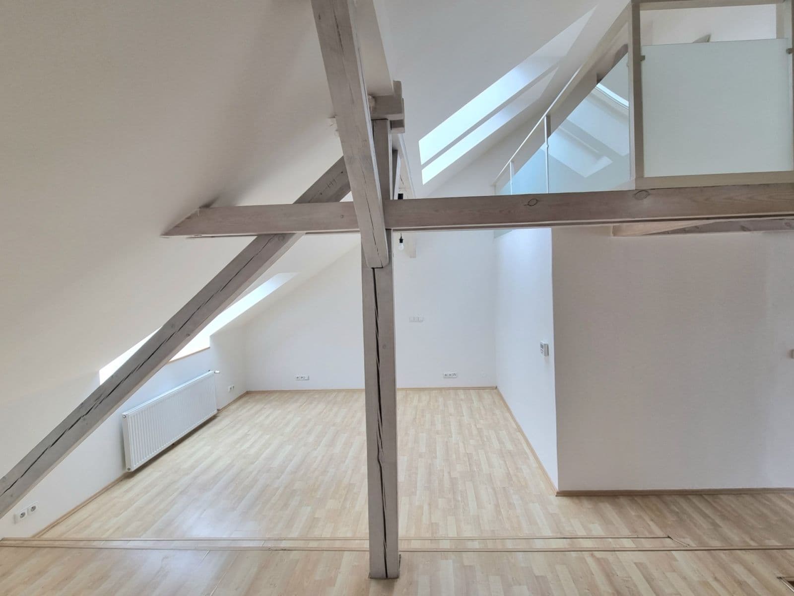 2 bedroom with open-plan kitchen flat to rent, 119 m², Rybalkova, Prague, Prague 2 bedroom with open-plan kitchen flat to rent, 119 m², Rybalkova, Prague, Prague