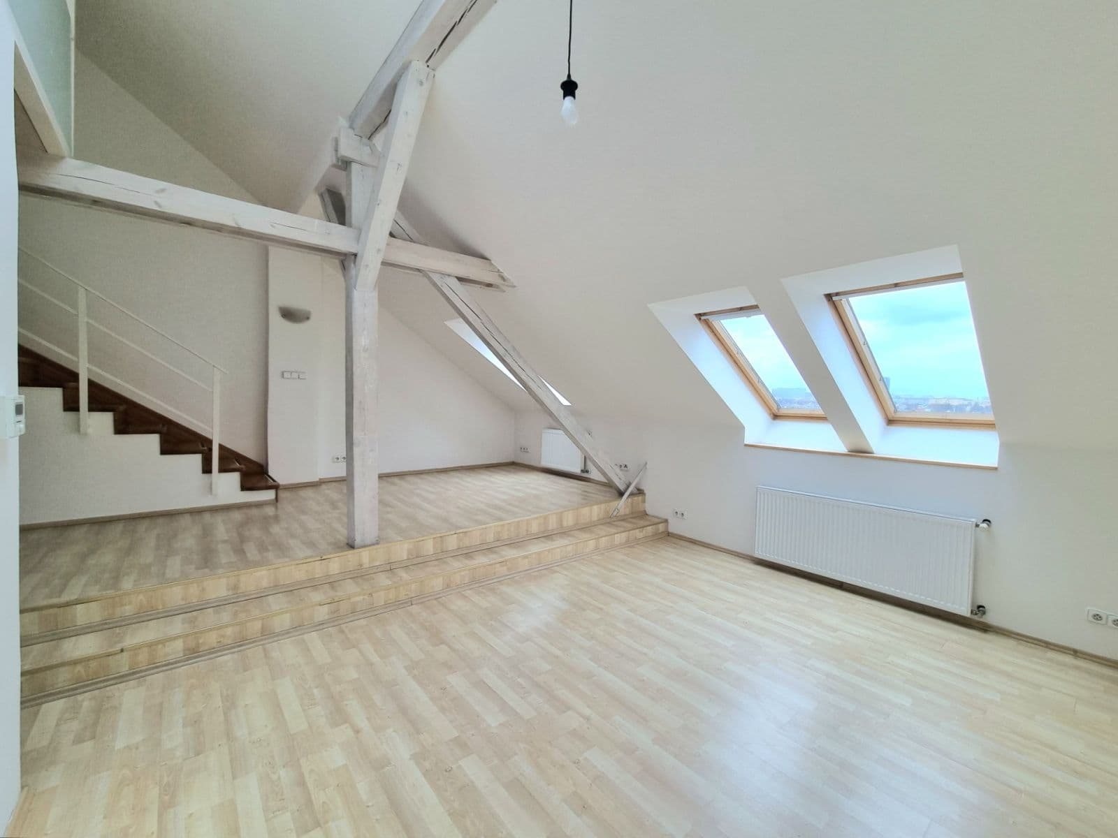 2 bedroom with open-plan kitchen flat to rent, 119 m², Rybalkova, Prague, Prague 2 bedroom with open-plan kitchen flat to rent, 119 m², Rybalkova, Prague, Prague