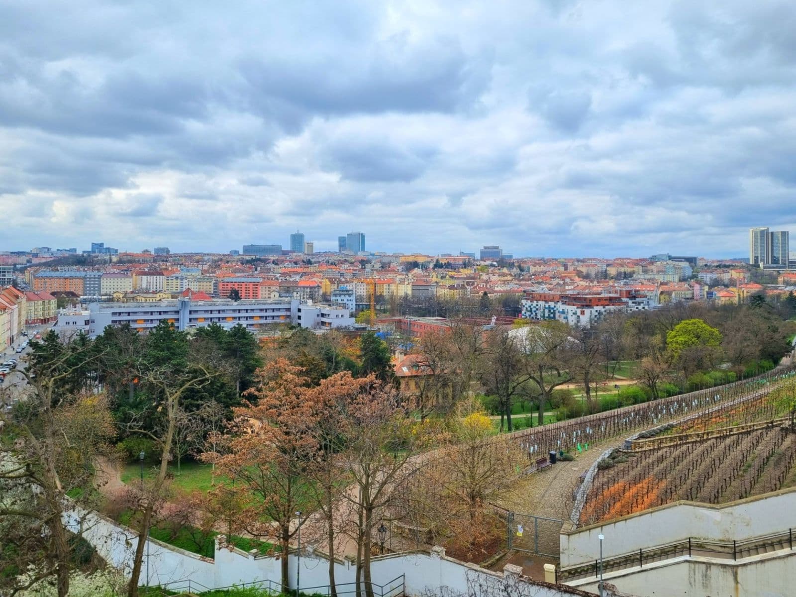 2 bedroom with open-plan kitchen flat to rent, 119 m², Rybalkova, Prague, Prague 2 bedroom with open-plan kitchen flat to rent, 119 m², Rybalkova, Prague, Prague