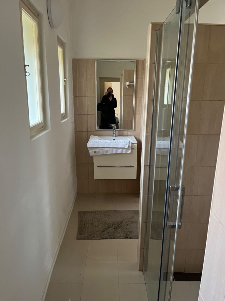 2 bedroom with open-plan kitchen flat to rent, 80 m², V Cibulkách, Prague, Prague 2 bedroom with open-plan kitchen flat to rent, 80 m², V Cibulkách, Prague, Prague