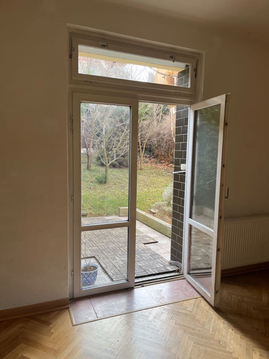 2 bedroom with open-plan kitchen flat to rent, 80 m², V Cibulkách, Prague, Prague 2 bedroom with open-plan kitchen flat to rent, 80 m², V Cibulkách, Prague, Prague