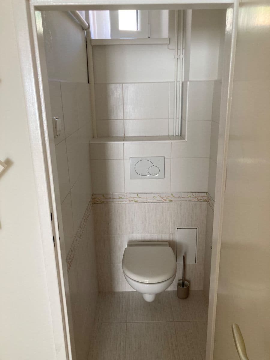 2 bedroom with open-plan kitchen flat to rent, 62 m², Pod Barvířkou, Prague, Prague 2 bedroom with open-plan kitchen flat to rent, 62 m², Pod Barvířkou, Prague, Prague