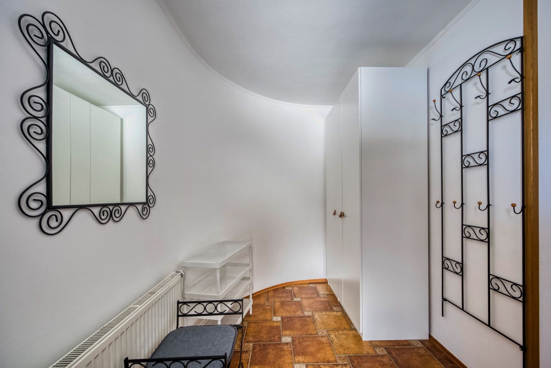 5 bedroom flat to rent, 190 m², U Dvojdomů, Prague, Prague 5 bedroom flat to rent, 190 m², U Dvojdomů, Prague, Prague