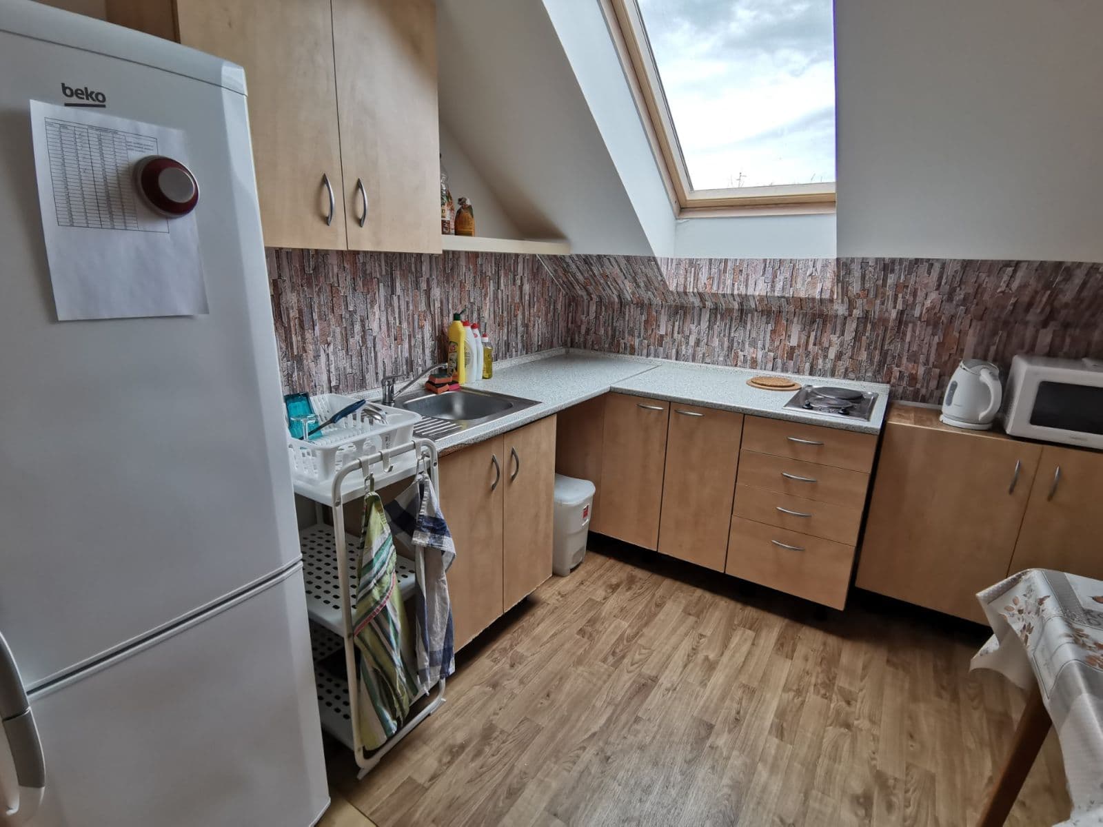 3 bedroom with open-plan kitchen flat to rent, 86 m², Za Hotely, Horoměřice, Středočeský Region 3 bedroom with open-plan kitchen flat to rent, 86 m², Za Hotely, Horoměřice, Středočeský Region