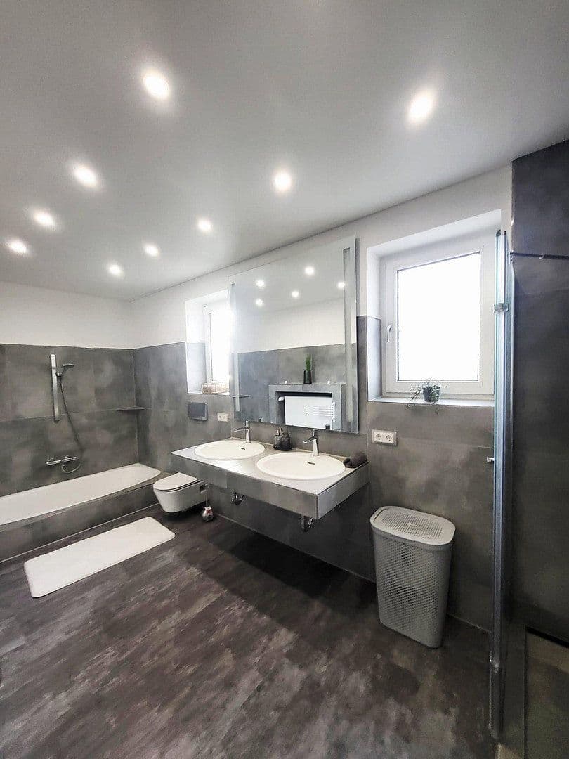 2 bedroom with open-plan kitchen flat to rent, 106 m², Mulheim an der Ruhr, North Rhine-Westphalia 2 bedroom with open-plan kitchen flat to rent, 106 m², Mulheim an der Ruhr, North Rhine-Westphalia