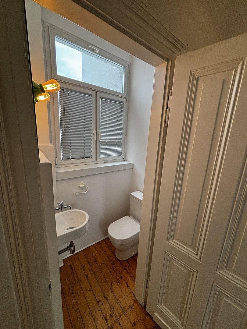 3 bedroom with open-plan kitchen flat to rent, 140 m², Bismarckstr. 94, Aachen, North Rhine-Westphalia 3 bedroom with open-plan kitchen flat to rent, 140 m², Bismarckstr. 94, Aachen, North Rhine-Westphalia