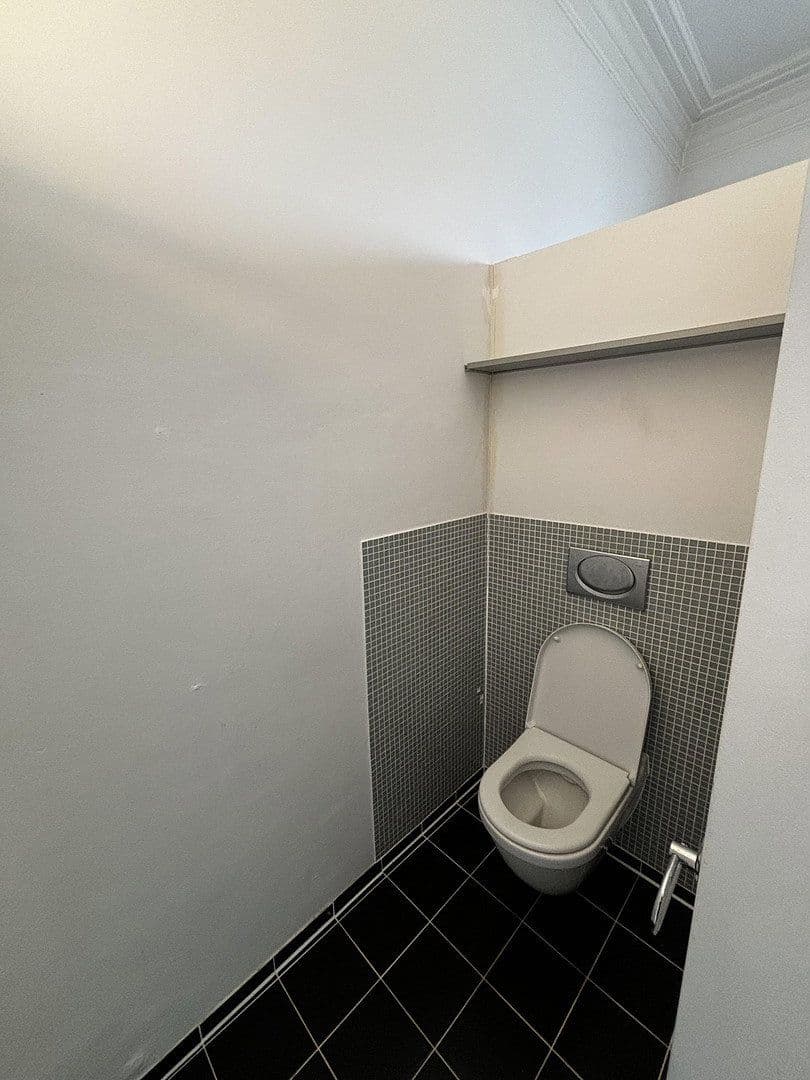 3 bedroom with open-plan kitchen flat to rent, 140 m², Bismarckstr. 94, Aachen, North Rhine-Westphalia 3 bedroom with open-plan kitchen flat to rent, 140 m², Bismarckstr. 94, Aachen, North Rhine-Westphalia