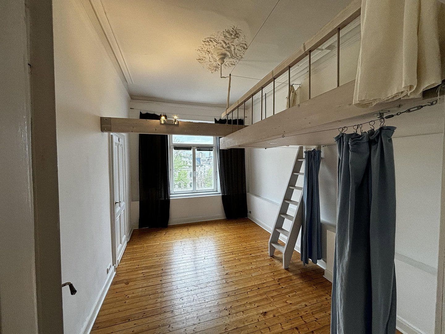 3 bedroom with open-plan kitchen flat to rent, 140 m², Bismarckstr. 94, Aachen, North Rhine-Westphalia 3 bedroom with open-plan kitchen flat to rent, 140 m², Bismarckstr. 94, Aachen, North Rhine-Westphalia