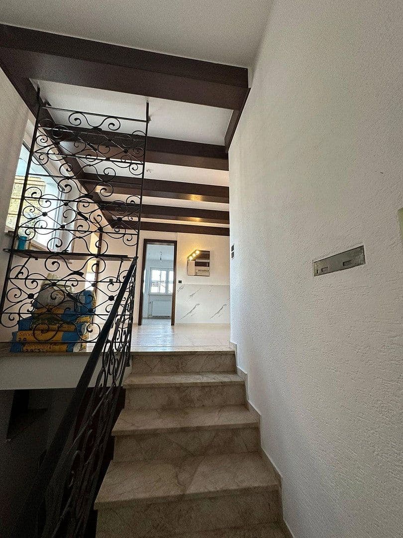 4 bedroom flat to rent, 120 m², Uhingen, Baden-Württemberg 4 bedroom flat to rent, 120 m², Uhingen, Baden-Württemberg