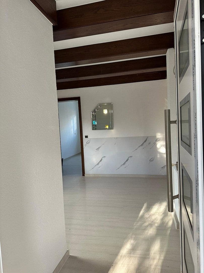 4 bedroom flat to rent, 120 m², Uhingen, Baden-Württemberg 4 bedroom flat to rent, 120 m², Uhingen, Baden-Württemberg