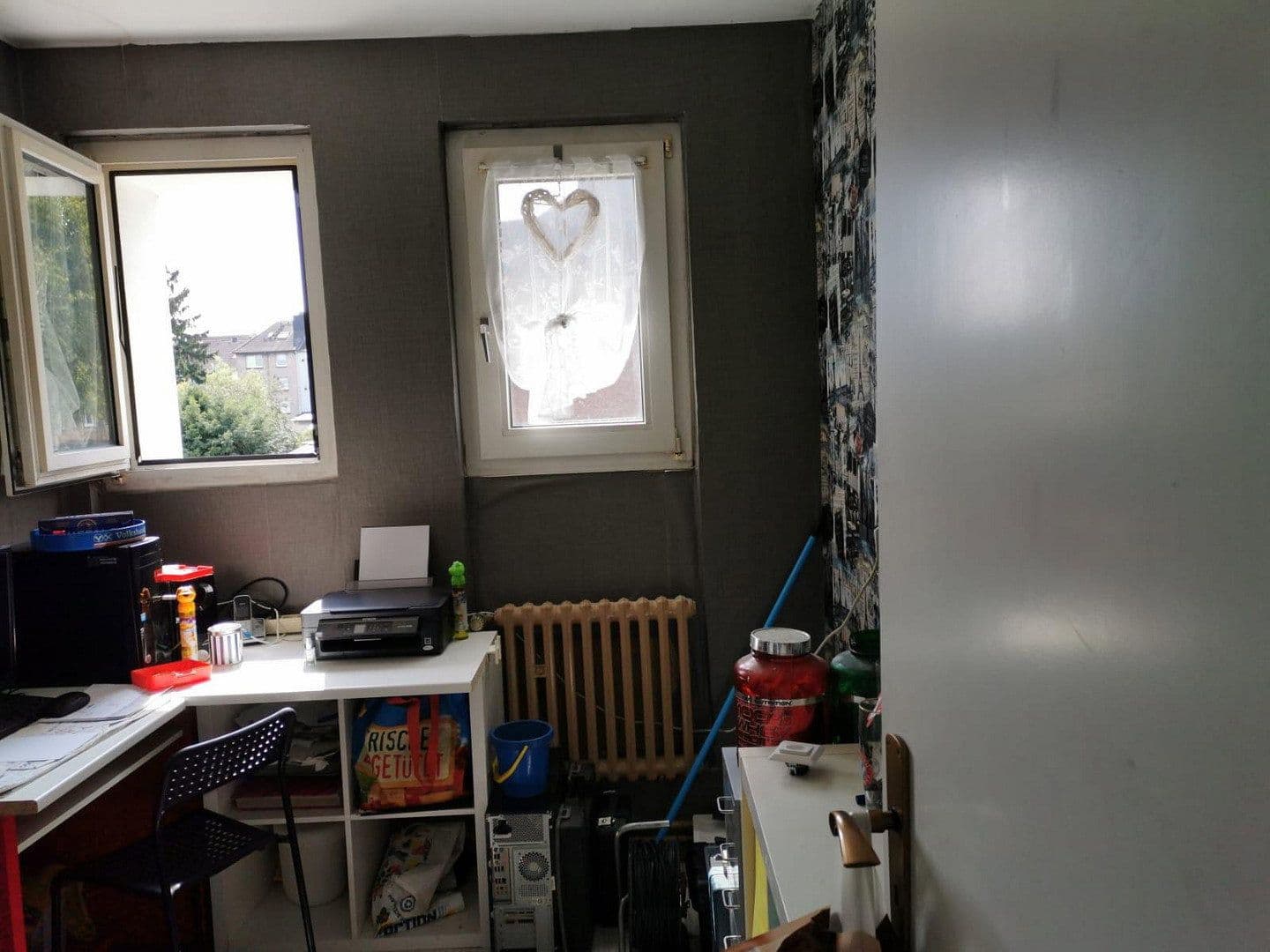 4 bedroom flat to rent, 100 m², Gartsträucherstr.113, Duisburg, North Rhine-Westphalia 4 bedroom flat to rent, 100 m², Gartsträucherstr.113, Duisburg, North Rhine-Westphalia