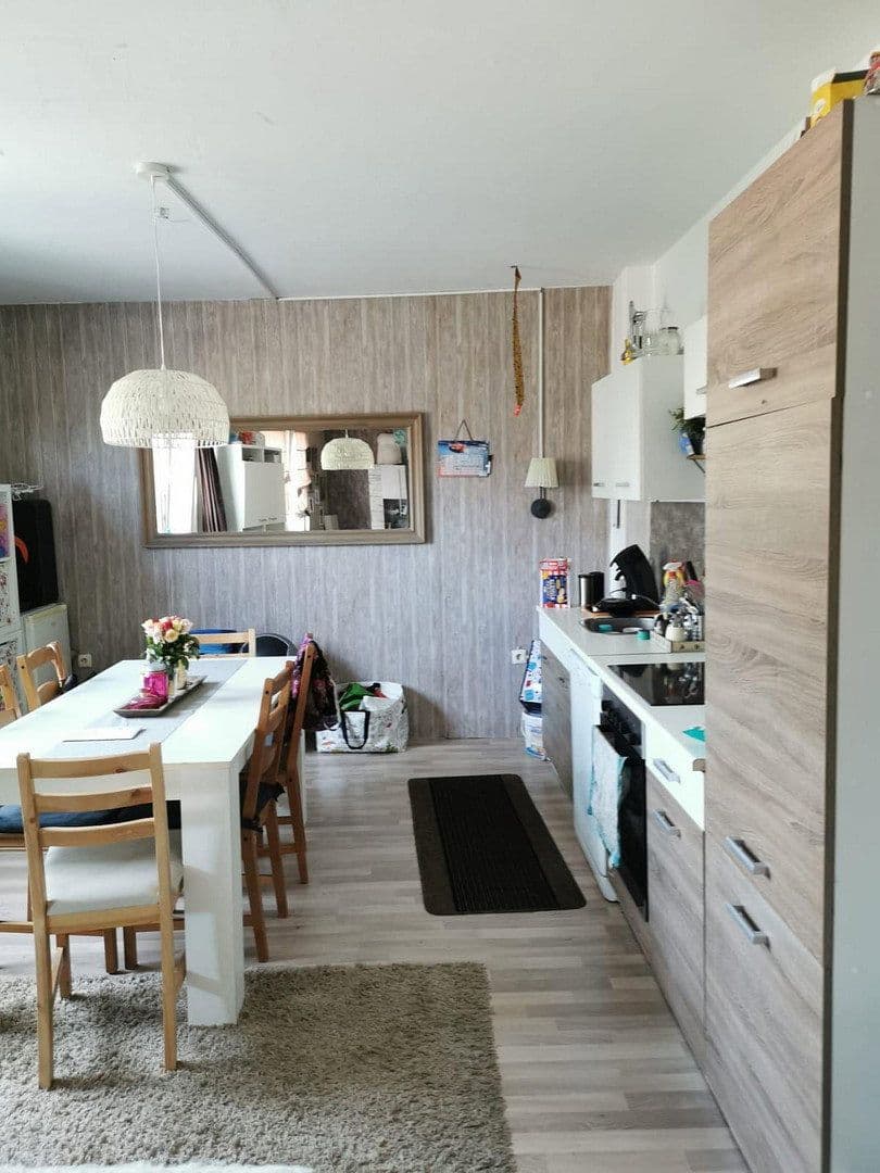 4 bedroom flat to rent, 100 m², Gartsträucherstr.113, Duisburg, North Rhine-Westphalia 4 bedroom flat to rent, 100 m², Gartsträucherstr.113, Duisburg, North Rhine-Westphalia