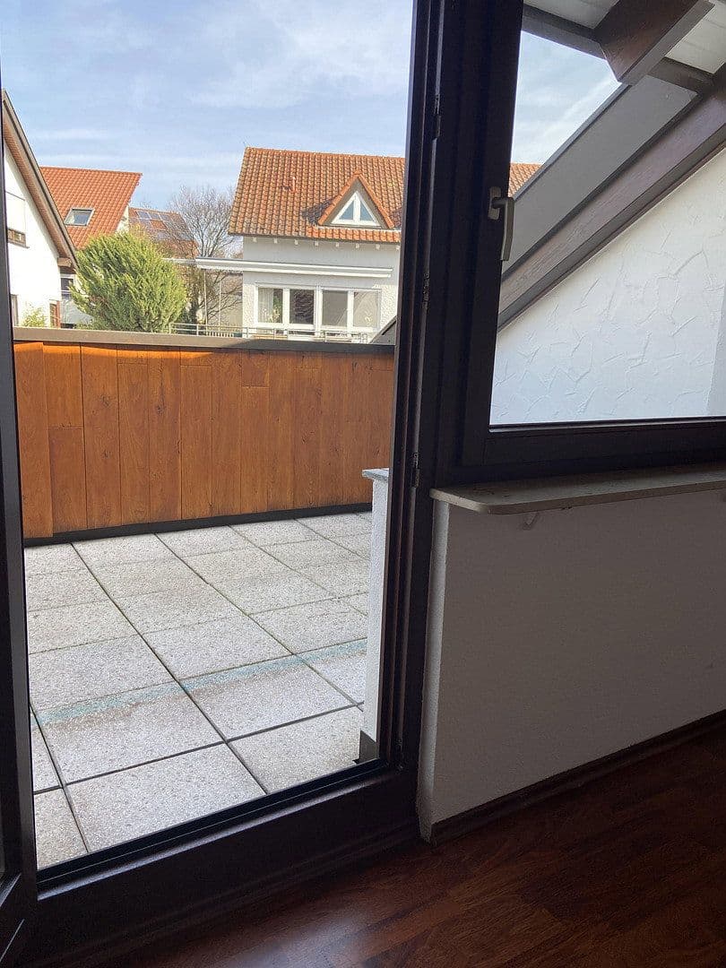 2 bedroom with open-plan kitchen flat to rent, 106 m², Winnenden, Baden-Württemberg 2 bedroom with open-plan kitchen flat to rent, 106 m², Winnenden, Baden-Württemberg