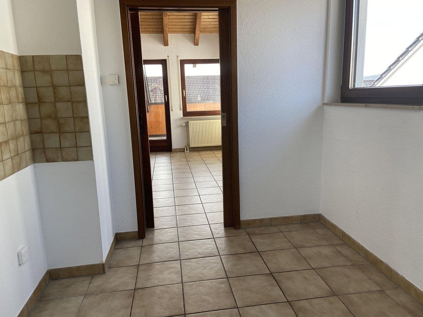 2 bedroom with open-plan kitchen flat to rent, 106 m², Winnenden, Baden-Württemberg 2 bedroom with open-plan kitchen flat to rent, 106 m², Winnenden, Baden-Württemberg