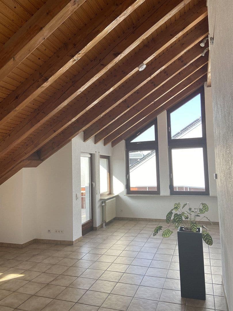 2 bedroom with open-plan kitchen flat to rent, 106 m², Winnenden, Baden-Württemberg 2 bedroom with open-plan kitchen flat to rent, 106 m², Winnenden, Baden-Württemberg