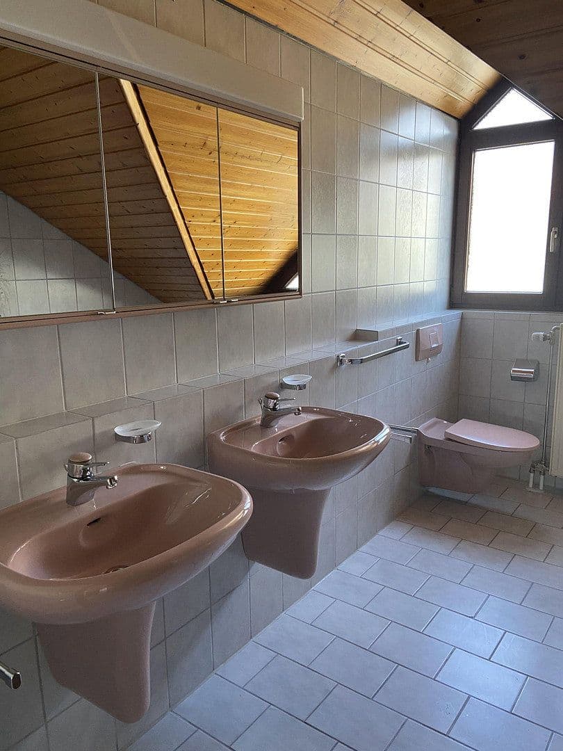 2 bedroom with open-plan kitchen flat to rent, 106 m², Winnenden, Baden-Württemberg 2 bedroom with open-plan kitchen flat to rent, 106 m², Winnenden, Baden-Württemberg