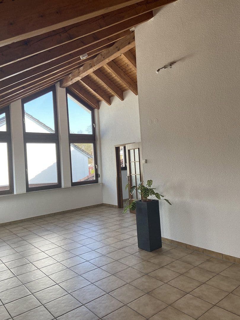 2 bedroom with open-plan kitchen flat to rent, 106 m², Winnenden, Baden-Württemberg 2 bedroom with open-plan kitchen flat to rent, 106 m², Winnenden, Baden-Württemberg