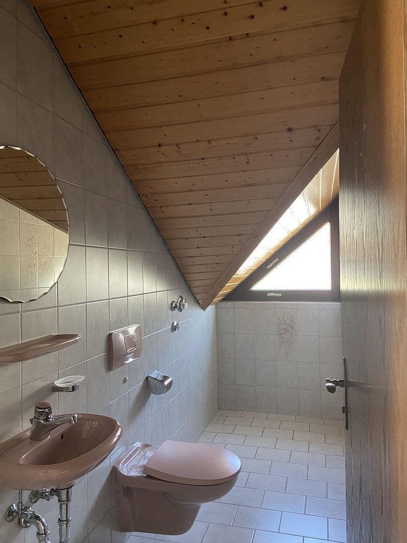 2 bedroom with open-plan kitchen flat to rent, 106 m², Winnenden, Baden-Württemberg 2 bedroom with open-plan kitchen flat to rent, 106 m², Winnenden, Baden-Württemberg